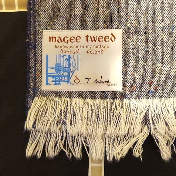 Magee Tweed Scarf - Picture 2 of 3